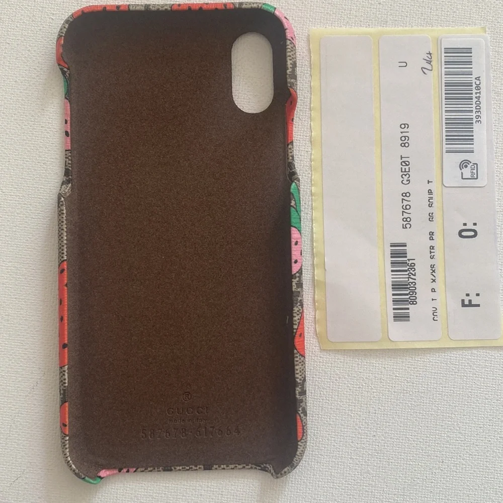 Authentic Gucci GG Limited Edition Strawberry Supreme Iphone X/XS Phone Case,NEW